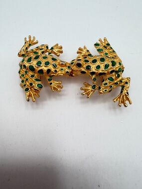 Vintage Kissing Frogs Belt Buckle- Green & Gold Frog Duo